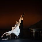 Фото из спектакля ГРОЗОВОЙ ПЕРЕВАЛ